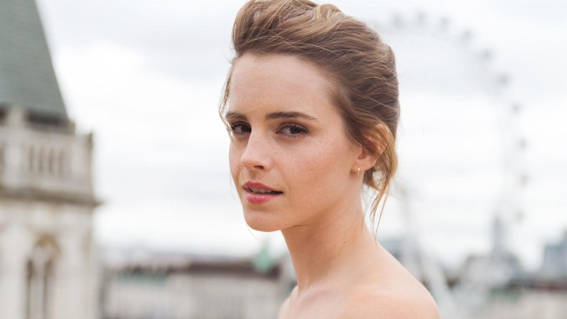 卡特的精准踢球与强大心态帮助全黑队击败最强对手，卡特 球星