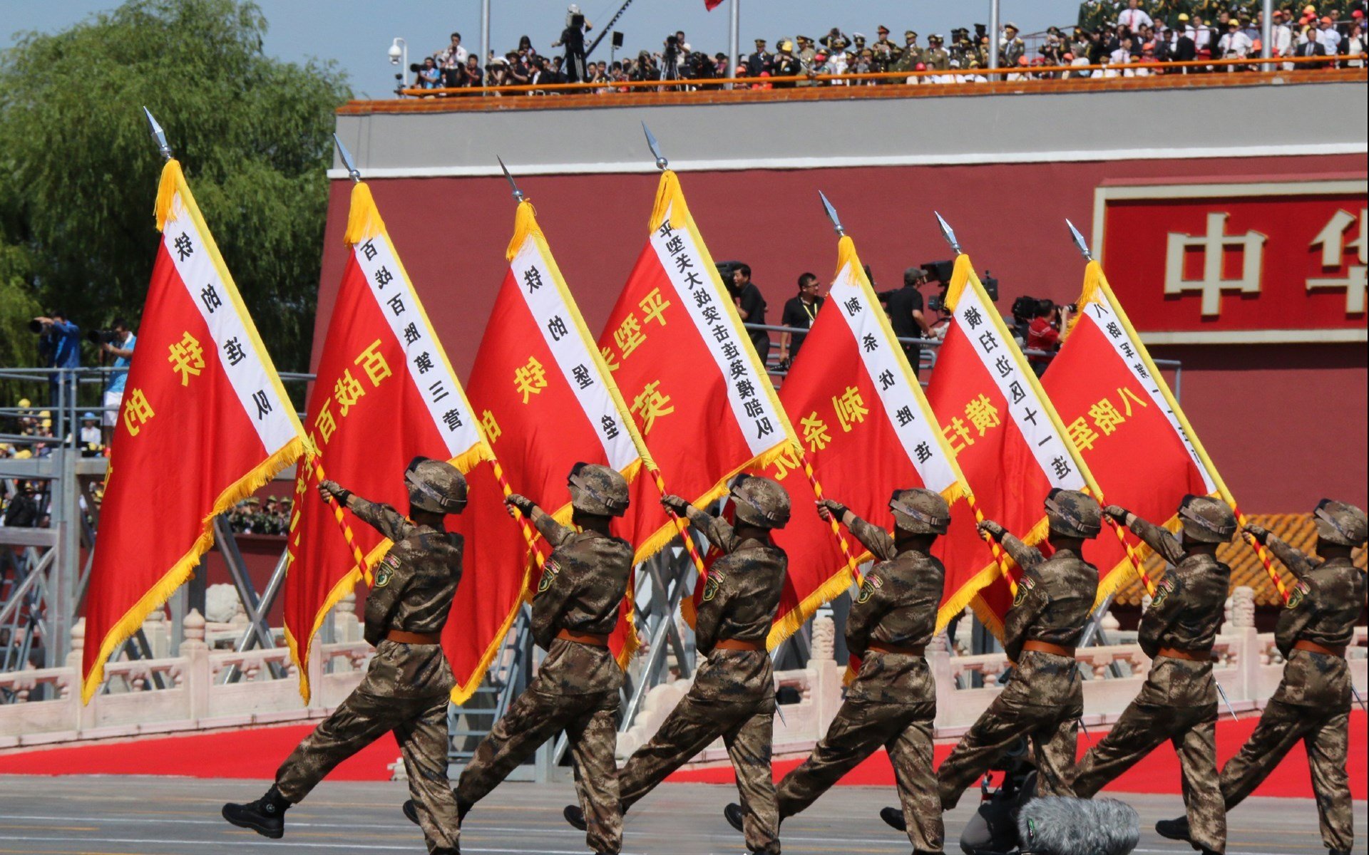 球员比赛服饰环保材质采用，绿色比赛理念落地，打比赛球衣怎么穿