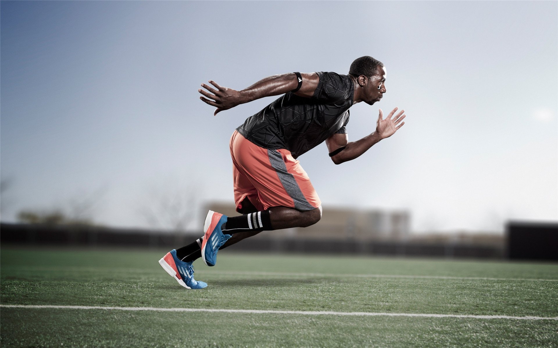 英超散发的激情：每一次拼抢都令人心潮澎湃，英超精彩